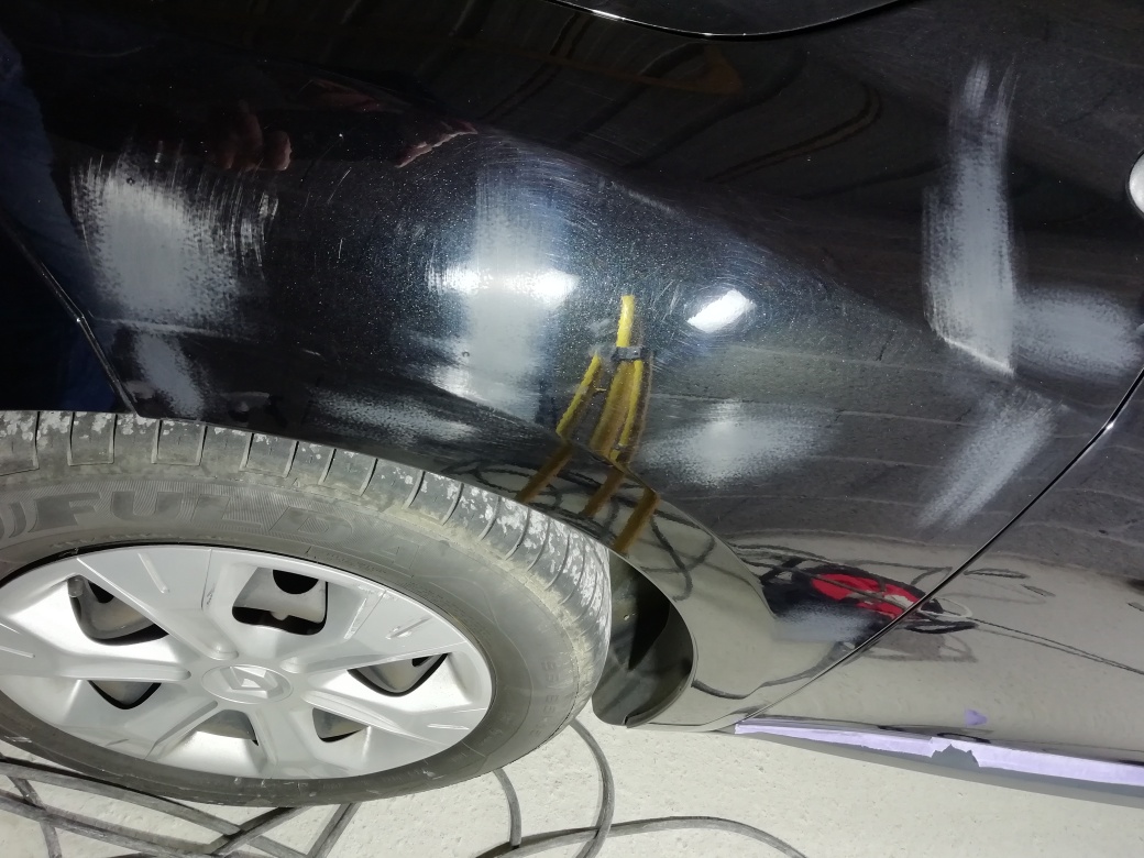 Megane 3 Estate Pose du Fraber Innova Car SC3 Glass sealant Detailing