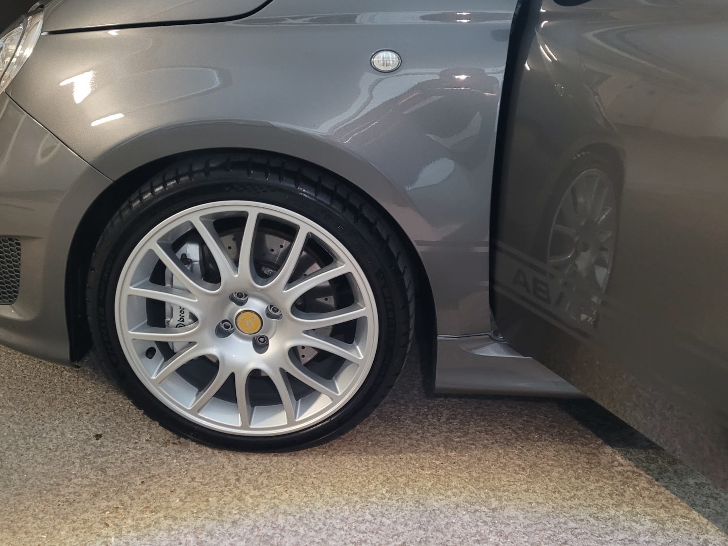 [​IMG]